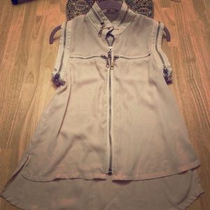 🦉SALE 3/$33 or 5/$50  pink w/ gold zippers